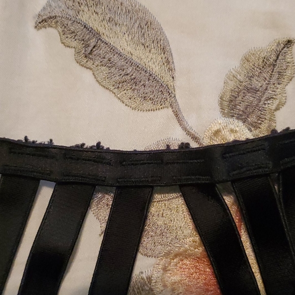 Bra - Picture 3 of 4